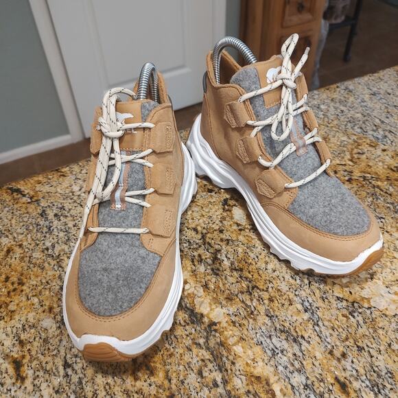 Sorel Kinetic Conquest Shoes Womens Size 6 Suede Waterproof Boot NL4903 - Picture 3 of 12